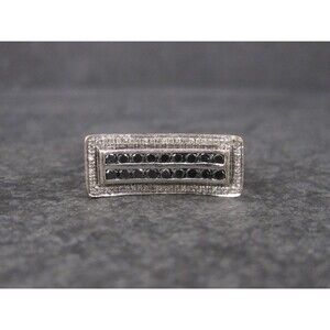 Estate 10K Black and White Diamond Ring .64 Ctw Size 8.5